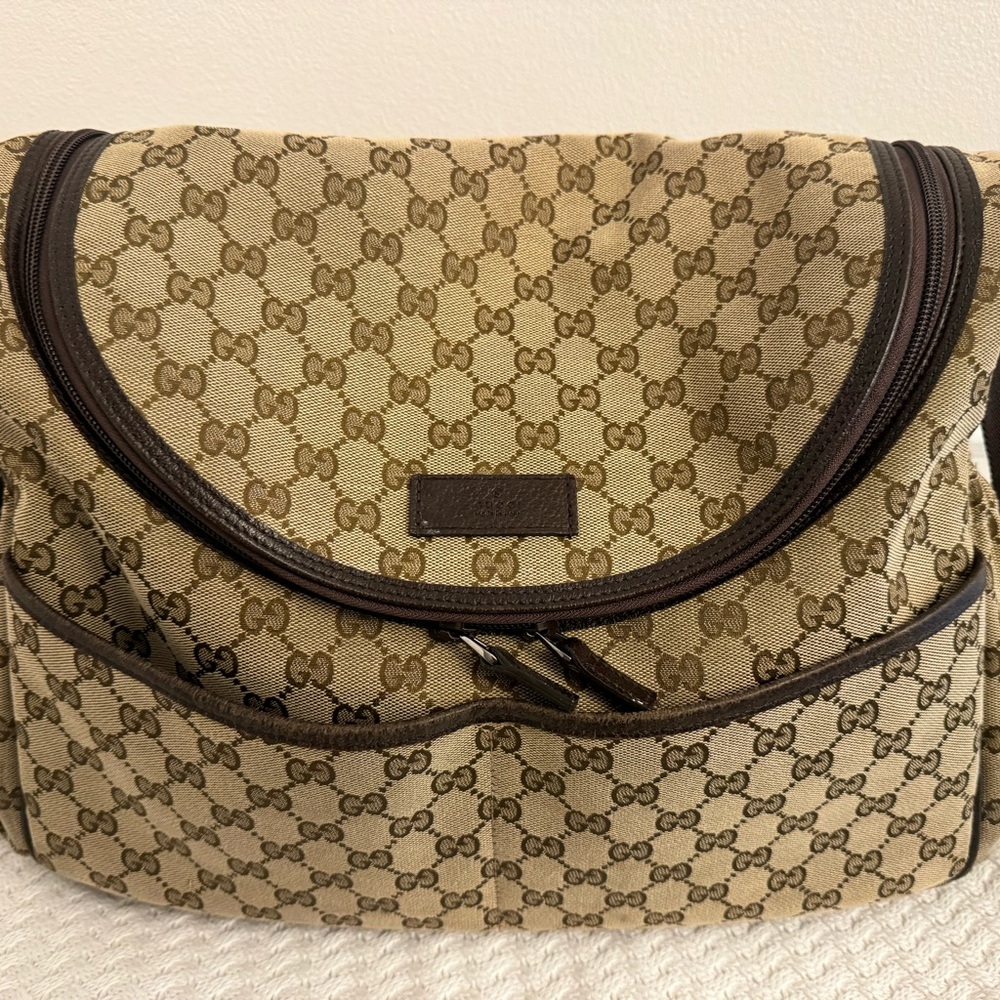 Gucci bag- excellent condition